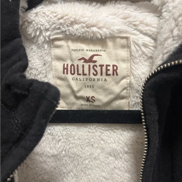 Hollister Black Jacket / hooded zip sweater XS - Picture 3 of 12